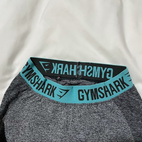 GymShark - Picture 2 of 3